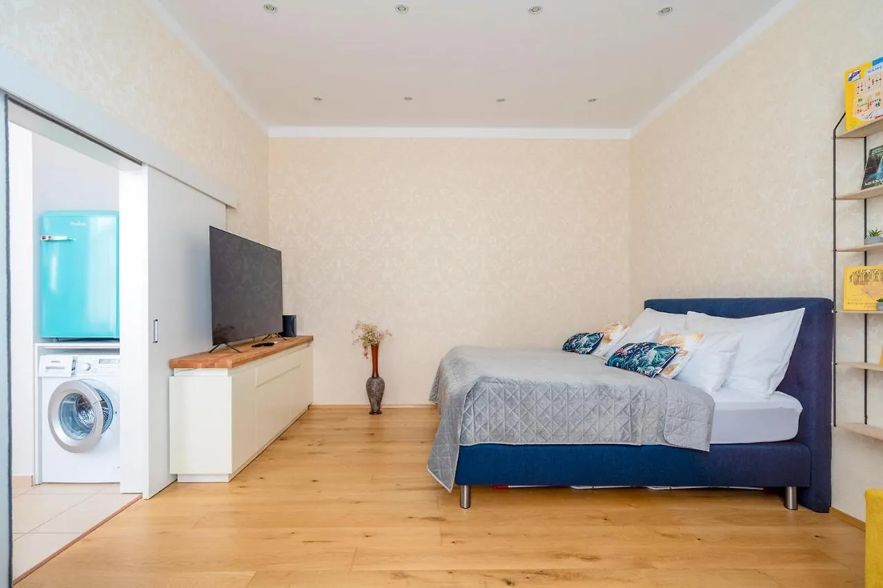קרלובי וארי Apartment Amelie